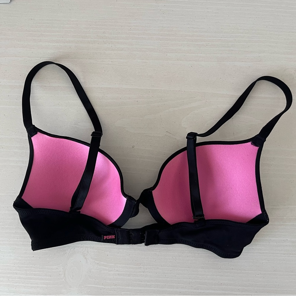 Victoria’s Secret Pink Wear Everywhere T-Shirt Lightly Lined Bra